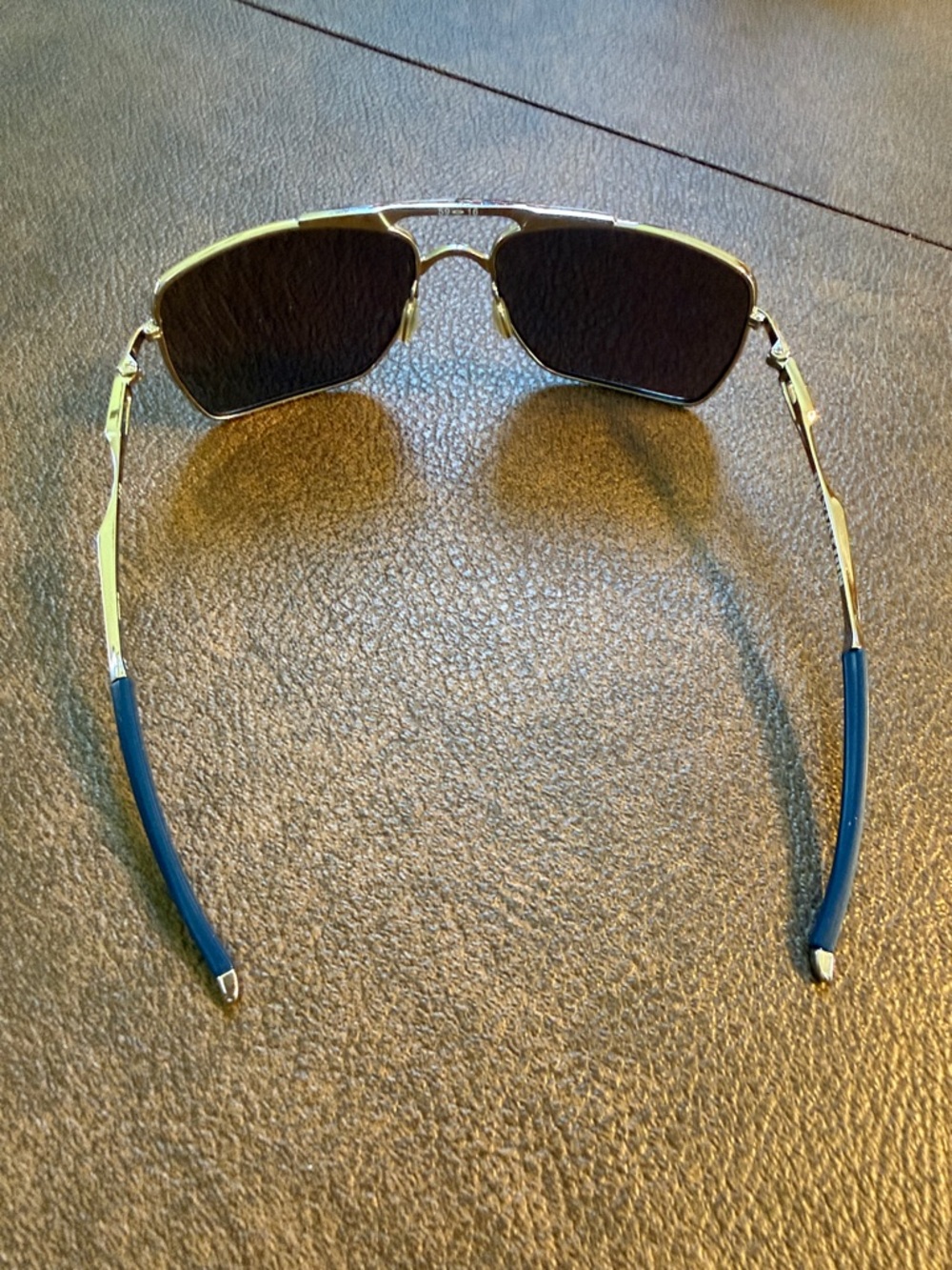 Oakley Team USA Olympic Sunglasses in Silver with Black Lenses 004061 - Picture 3 of 9